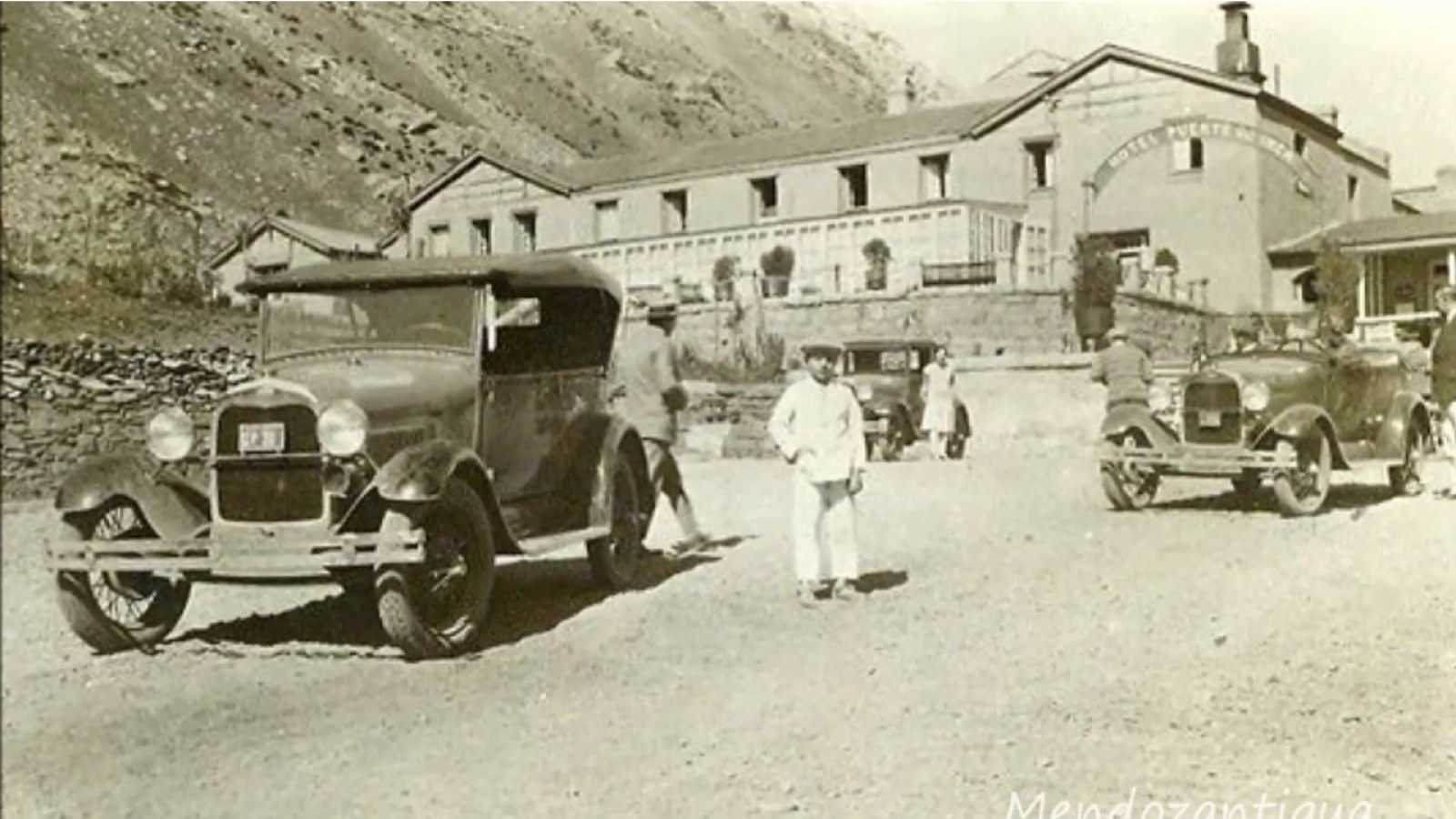 Hotel Puente del Inca. Ruinas de un antiguo esplendor