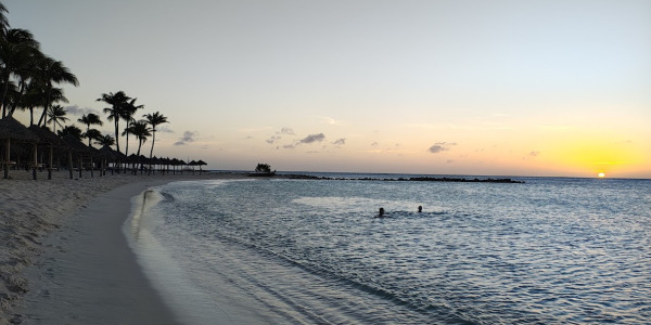 GUIA DE VIAJE POR ARUBA